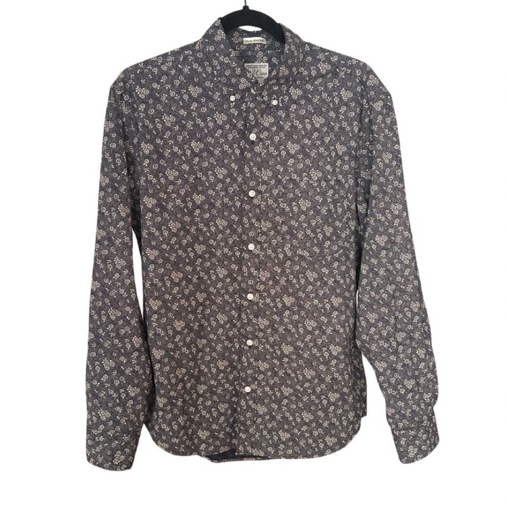 🌼 J. Crew Navy Floral Slim Untucked Shirt - Size Medium 🌼